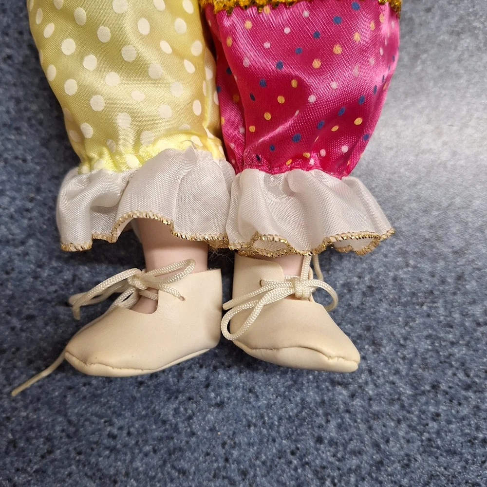 Vintage Interpur International Porcelain Clown Jester Doll, OH#12217, ME#2087 - Picture 12 of 14